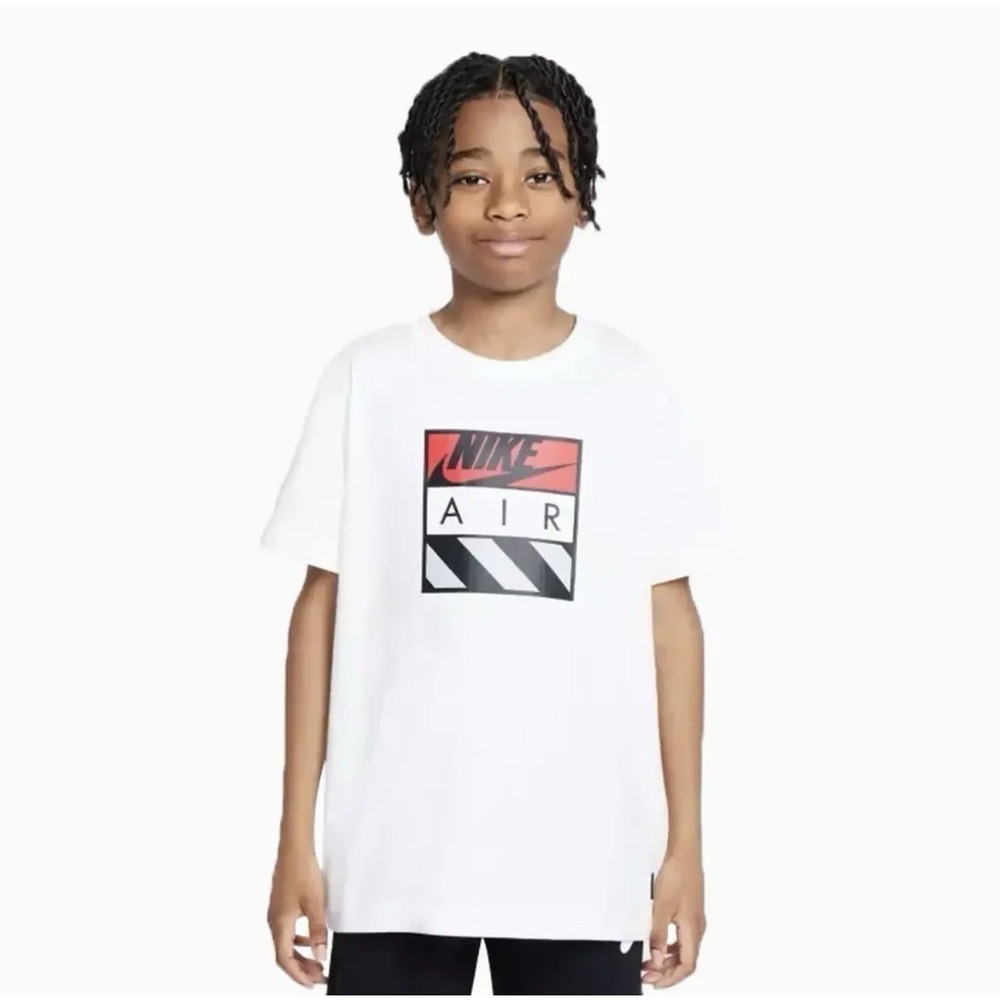 NWT Nike Air T-Shirt Boys XL White Short Sleeve Red Black Cotton